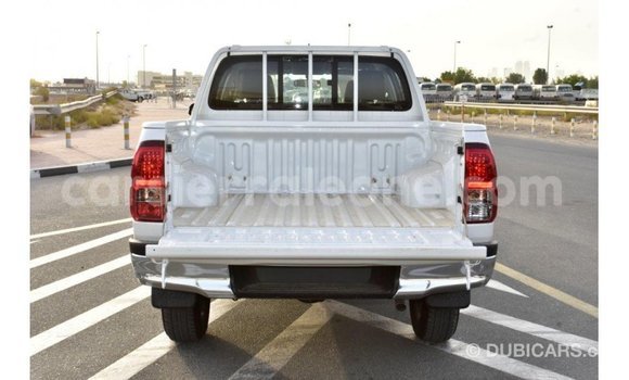 Buy Import Toyota Hilux White Car in Import - Dubai in Kailahun Buy Import Toyota Hilux White Car in Import - Dubai in Kailahun