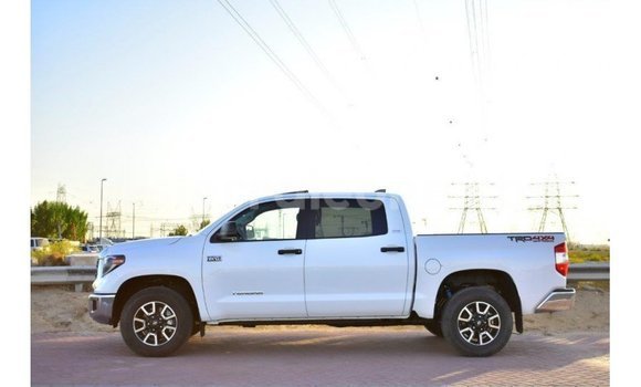 Buy Import Toyota Tundra White Car in Import - Dubai in Kailahun Buy Import Toyota Tundra White Car in Import - Dubai in Kailahun