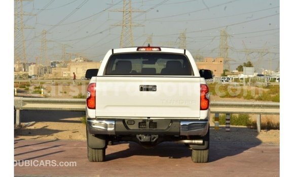 Buy Import Toyota Tundra White Car in Import - Dubai in Kailahun Buy Import Toyota Tundra White Car in Import - Dubai in Kailahun