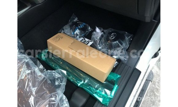 Buy Import Toyota 4Runner White Car in Import - Dubai in Kailahun Buy Import Toyota 4Runner White Car in Import - Dubai in Kailahun