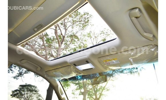 Buy Import Toyota Land Cruiser White Car in Import - Dubai in Kailahun Buy Import Toyota Land Cruiser White Car in Import - Dubai in Kailahun