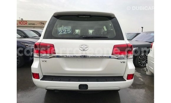 Buy Import Toyota Land Cruiser White Car in Import - Dubai in Kailahun Buy Import Toyota Land Cruiser White Car in Import - Dubai in Kailahun