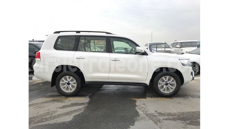 Big with watermark toyota land cruiser kailahun import dubai 6477