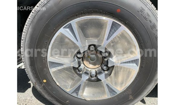 Buy Import Toyota Hiace White Car in Import - Dubai in Kailahun Buy Import Toyota Hiace White Car in Import - Dubai in Kailahun