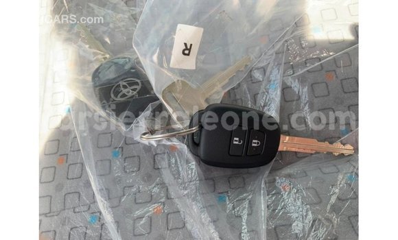 Buy Import Toyota Hiace White Car in Import - Dubai in Kailahun Buy Import Toyota Hiace White Car in Import - Dubai in Kailahun