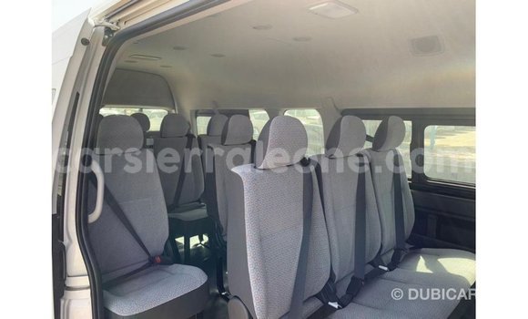 Buy Import Toyota Hiace White Car in Import - Dubai in Kailahun Buy Import Toyota Hiace White Car in Import - Dubai in Kailahun