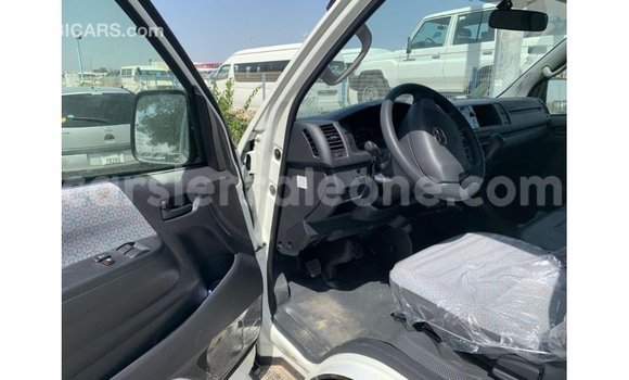 Buy Import Toyota Hiace White Car in Import - Dubai in Kailahun Buy Import Toyota Hiace White Car in Import - Dubai in Kailahun