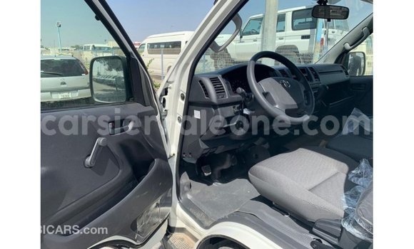 Buy Import Toyota Hiace White Car in Import - Dubai in Kailahun Buy Import Toyota Hiace White Car in Import - Dubai in Kailahun