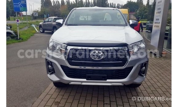 Buy Import Toyota Hilux Brown Car in Import - Dubai in Kailahun Buy Import Toyota Hilux Brown Car in Import - Dubai in Kailahun