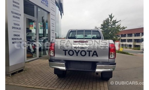 Buy Import Toyota Hilux Brown Car in Import - Dubai in Kailahun Buy Import Toyota Hilux Brown Car in Import - Dubai in Kailahun