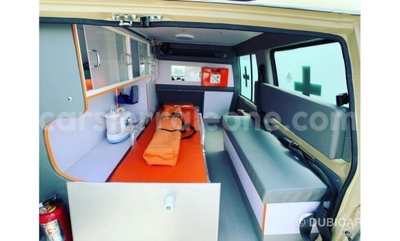 Buy Import Toyota Land Cruiser Beige Car in Import - Dubai in Kailahun Buy Import Toyota Land Cruiser Beige Car in Import - Dubai in Kailahun