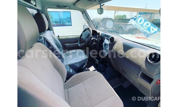 Buy Import Toyota Land Cruiser Beige Car in Import - Dubai in Kailahun Buy Import Toyota Land Cruiser Beige Car in Import - Dubai in Kailahun