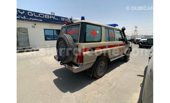 Buy Import Toyota Land Cruiser Beige Car in Import - Dubai in Kailahun Buy Import Toyota Land Cruiser Beige Car in Import - Dubai in Kailahun