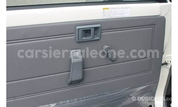 Buy Import Toyota Land Cruiser White Car in Import - Dubai in Kailahun Buy Import Toyota Land Cruiser White Car in Import - Dubai in Kailahun