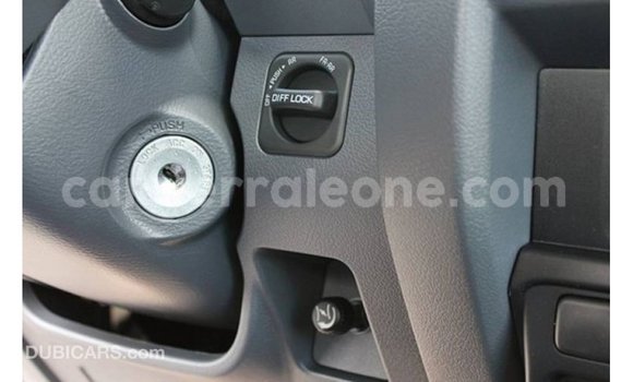 Buy Import Toyota Land Cruiser White Car in Import - Dubai in Kailahun Buy Import Toyota Land Cruiser White Car in Import - Dubai in Kailahun