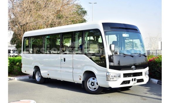 Buy Import Toyota Coaster White Car in Import - Dubai in Kailahun Buy Import Toyota Coaster White Car in Import - Dubai in Kailahun