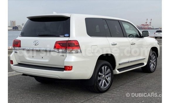 Buy Import Toyota Land Cruiser White Car in Import - Dubai in Kailahun Buy Import Toyota Land Cruiser White Car in Import - Dubai in Kailahun