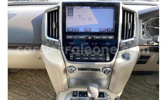 Buy Import Toyota Land Cruiser White Car in Import - Dubai in Kailahun Buy Import Toyota Land Cruiser White Car in Import - Dubai in Kailahun