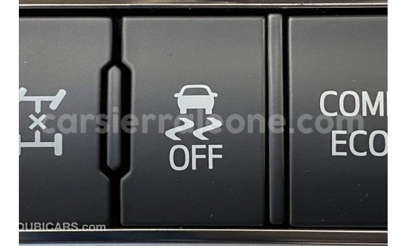 Buy Import Toyota Land Cruiser White Car in Import - Dubai in Kailahun Buy Import Toyota Land Cruiser White Car in Import - Dubai in Kailahun