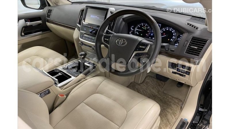 Big with watermark toyota land cruiser kailahun import dubai 6520