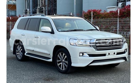 Buy Import Toyota Land Cruiser White Car in Import - Dubai in Kailahun Buy Import Toyota Land Cruiser White Car in Import - Dubai in Kailahun