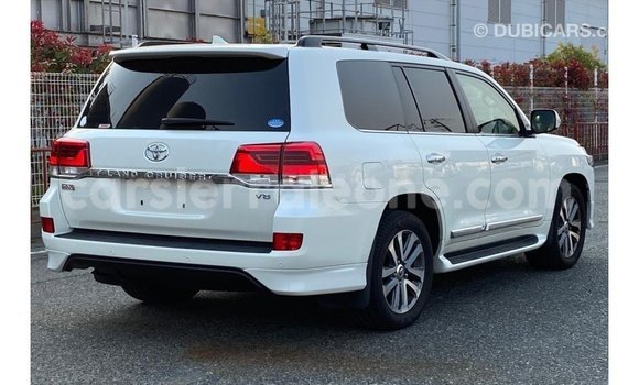 Buy Import Toyota Land Cruiser White Car in Import - Dubai in Kailahun Buy Import Toyota Land Cruiser White Car in Import - Dubai in Kailahun