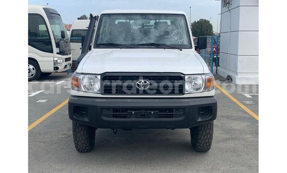 Buy Import Toyota Land Cruiser White Car in Import - Dubai in Kailahun Buy Import Toyota Land Cruiser White Car in Import - Dubai in Kailahun