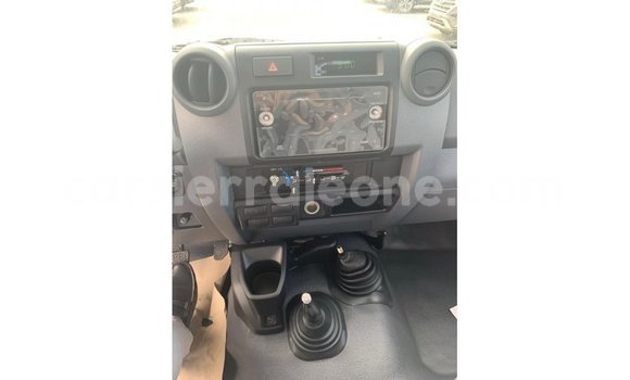 Buy Import Toyota Land Cruiser White Car in Import - Dubai in Kailahun Buy Import Toyota Land Cruiser White Car in Import - Dubai in Kailahun