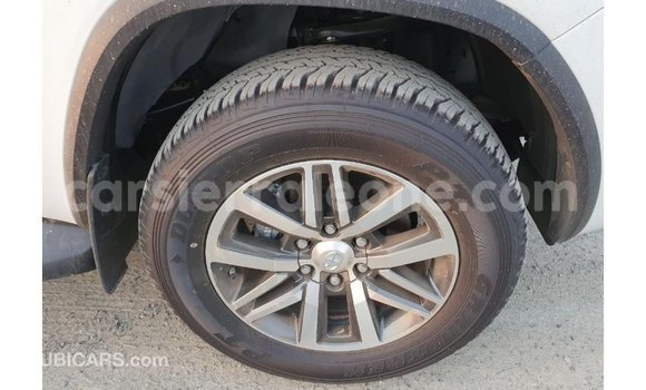 Buy Import Toyota Fortuner White Car in Import - Dubai in Kailahun Buy Import Toyota Fortuner White Car in Import - Dubai in Kailahun