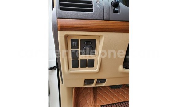 Buy Import Toyota Prado White Car in Import - Dubai in Kailahun Buy Import Toyota Prado White Car in Import - Dubai in Kailahun