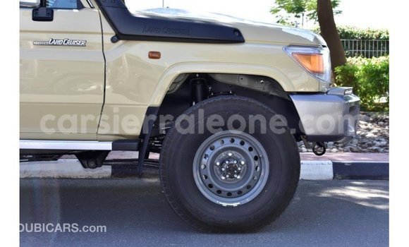 Buy Import Toyota Land Cruiser Beige Car in Import - Dubai in Kailahun Buy Import Toyota Land Cruiser Beige Car in Import - Dubai in Kailahun