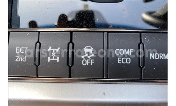 Buy Import Toyota Land Cruiser Black Car in Import - Dubai in Kailahun Buy Import Toyota Land Cruiser Black Car in Import - Dubai in Kailahun