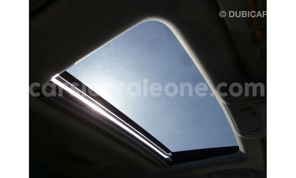 Buy Import Toyota Land Cruiser White Car in Import - Dubai in Kailahun Buy Import Toyota Land Cruiser White Car in Import - Dubai in Kailahun