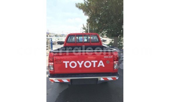 Acheter Import Voiture Toyota Hilux Rouge à Import - Dubai, Kailahun Acheter Import Voiture Toyota Hilux Rouge à Import - Dubai, Kailahun