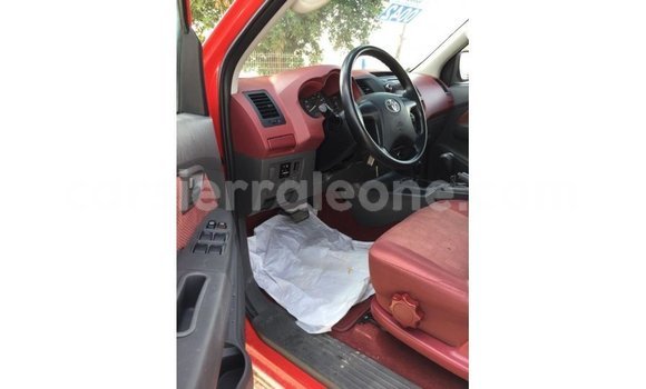 Acheter Import Voiture Toyota Hilux Rouge à Import - Dubai, Kailahun Acheter Import Voiture Toyota Hilux Rouge à Import - Dubai, Kailahun