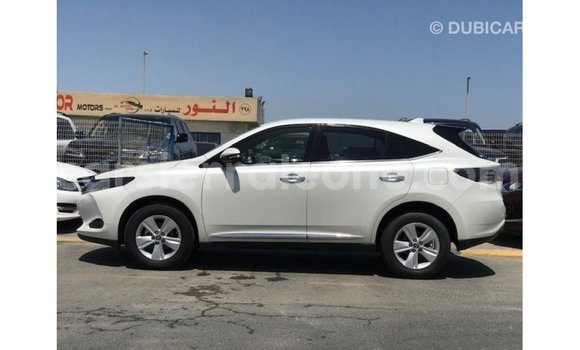 Buy Import Toyota Harrier White Car in Import - Dubai in Kailahun Buy Import Toyota Harrier White Car in Import - Dubai in Kailahun
