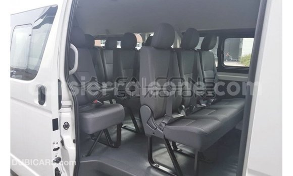 Buy Import Toyota Hiace White Car in Import - Dubai in Kailahun Buy Import Toyota Hiace White Car in Import - Dubai in Kailahun