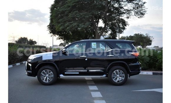 Buy Import Toyota Fortuner Black Car in Import - Dubai in Kailahun Buy Import Toyota Fortuner Black Car in Import - Dubai in Kailahun