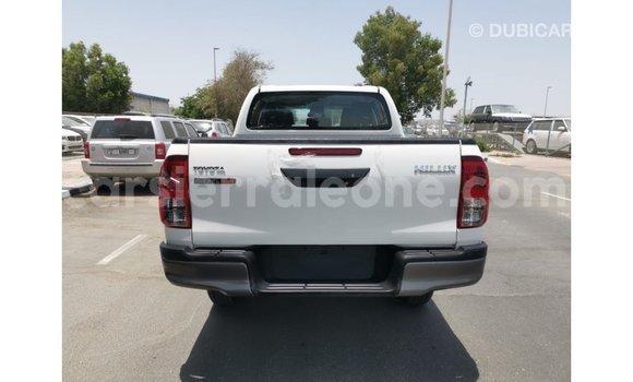 Buy Import Toyota Hilux White Car in Import - Dubai in Kailahun Buy Import Toyota Hilux White Car in Import - Dubai in Kailahun