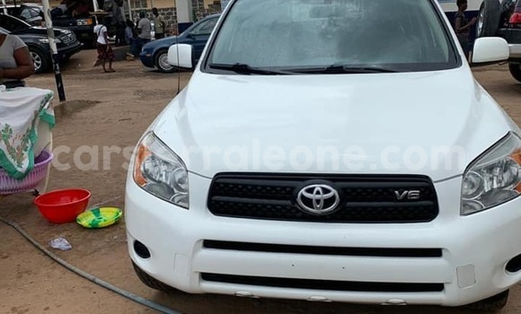 Buy Used Toyota RAV4 White Car in Freetown in Western Urban Buy Used Toyota RAV4 White Car in Freetown in Western Urban