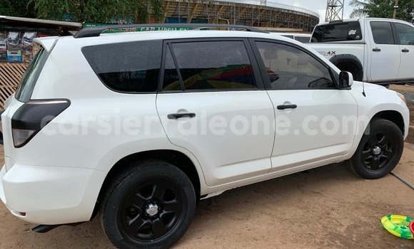 Buy Used Toyota RAV4 White Car in Freetown in Western Urban Buy Used Toyota RAV4 White Car in Freetown in Western Urban