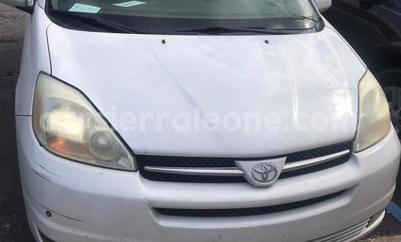 Buy Used Toyota Sienna White Car in Freetown in Western Urban