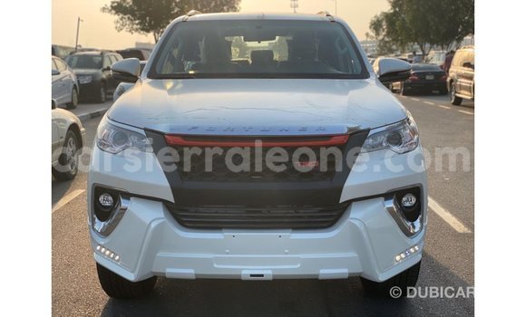 Acheter Import Voiture Toyota Fortuner Blanc à Import - Dubai, Kailahun Acheter Import Voiture Toyota Fortuner Blanc à Import - Dubai, Kailahun