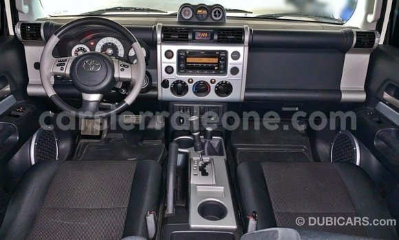 Buy Import Toyota FJ Cruiser White Car in Import - Dubai in Kailahun Buy Import Toyota FJ Cruiser White Car in Import - Dubai in Kailahun