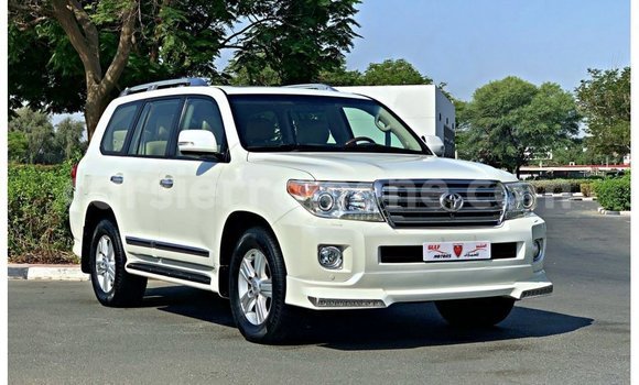 Buy Import Toyota Land Cruiser White Car in Import - Dubai in Kailahun Buy Import Toyota Land Cruiser White Car in Import - Dubai in Kailahun
