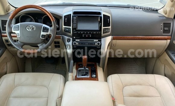 Buy Import Toyota Land Cruiser White Car in Import - Dubai in Kailahun Buy Import Toyota Land Cruiser White Car in Import - Dubai in Kailahun