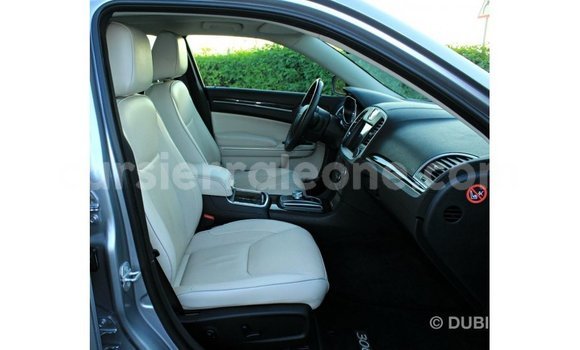 Buy Import Chrysler 300 Other Car in Import - Dubai in Kailahun Buy Import Chrysler 300 Other Car in Import - Dubai in Kailahun