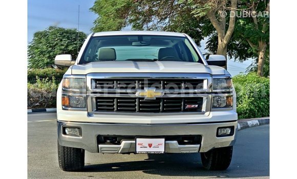 Buy Import Chevrolet Silverado White Car in Import - Dubai in Kailahun Buy Import Chevrolet Silverado White Car in Import - Dubai in Kailahun