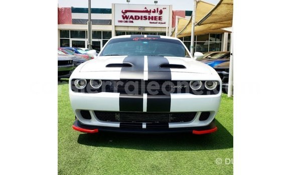 Buy Import Dodge Challenger White Car in Import - Dubai in Kailahun Buy Import Dodge Challenger White Car in Import - Dubai in Kailahun