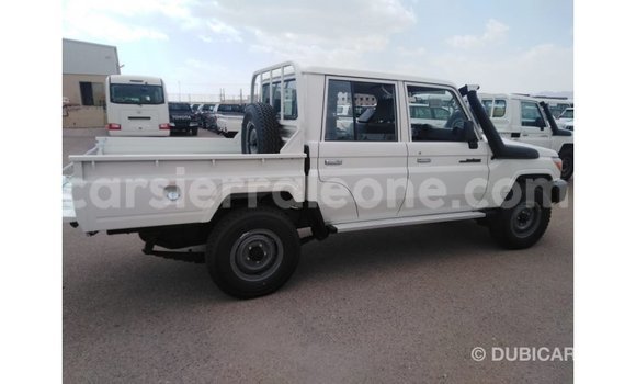 Buy Import Toyota Land Cruiser White Car in Import - Dubai in Kailahun Buy Import Toyota Land Cruiser White Car in Import - Dubai in Kailahun